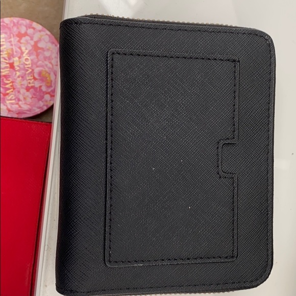 Kate Spade small wallet - Picture 2 of 3